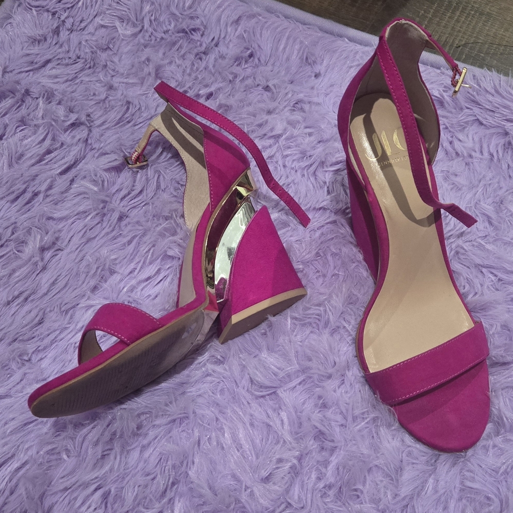 Jennifer Lopez Fuchsia Wedges with Gold And Silver Accents